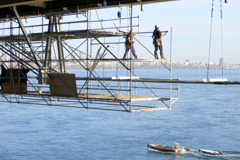 The Champlain Bridge