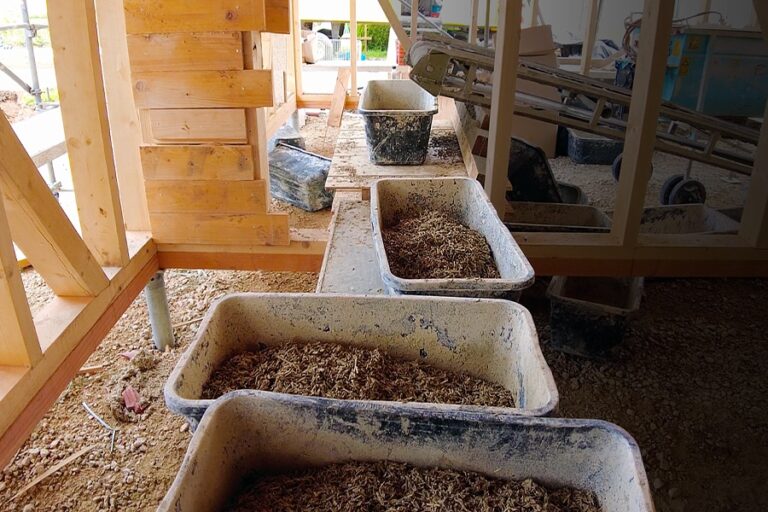 BB23-08-UKI-Can-hempcrete-Feature-900×600-1