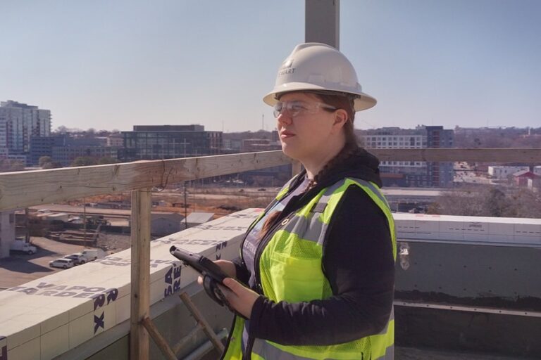 blog_Liz_Larsen_feature-900×600-1