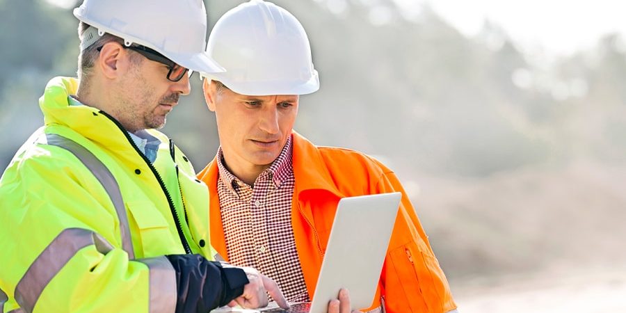 Construction-Backlogs-–-Feature-900x600-1