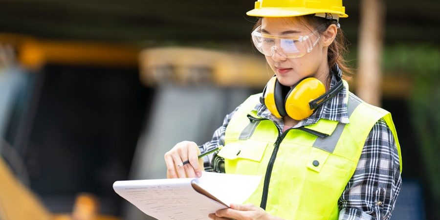 women in construction jobs